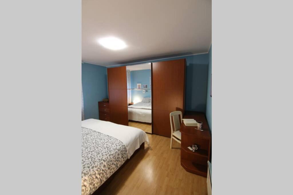 Fast Friend - Cozy Apartment In The Center With Private Garage Fiume Esterno foto